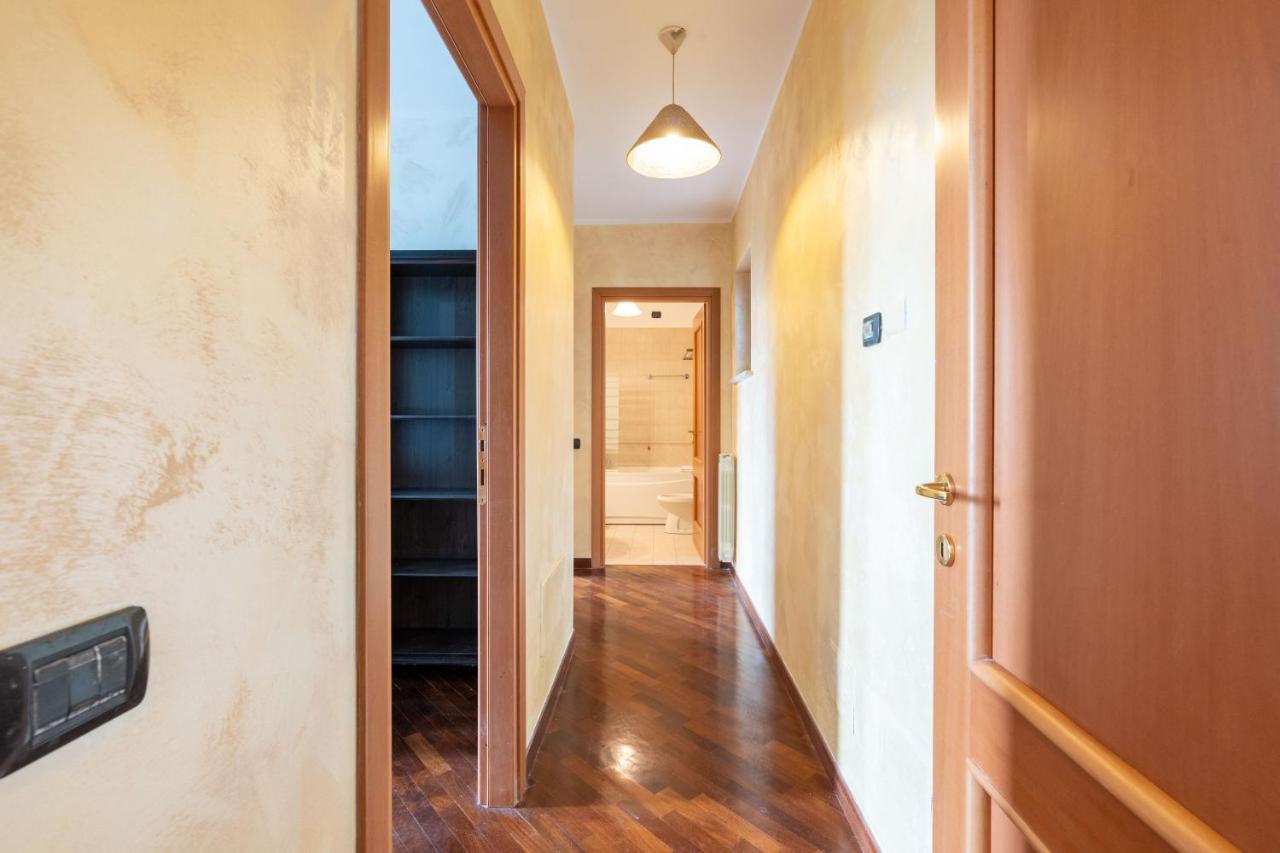 Perugino's Peaceful Sky Terrace Apartment *