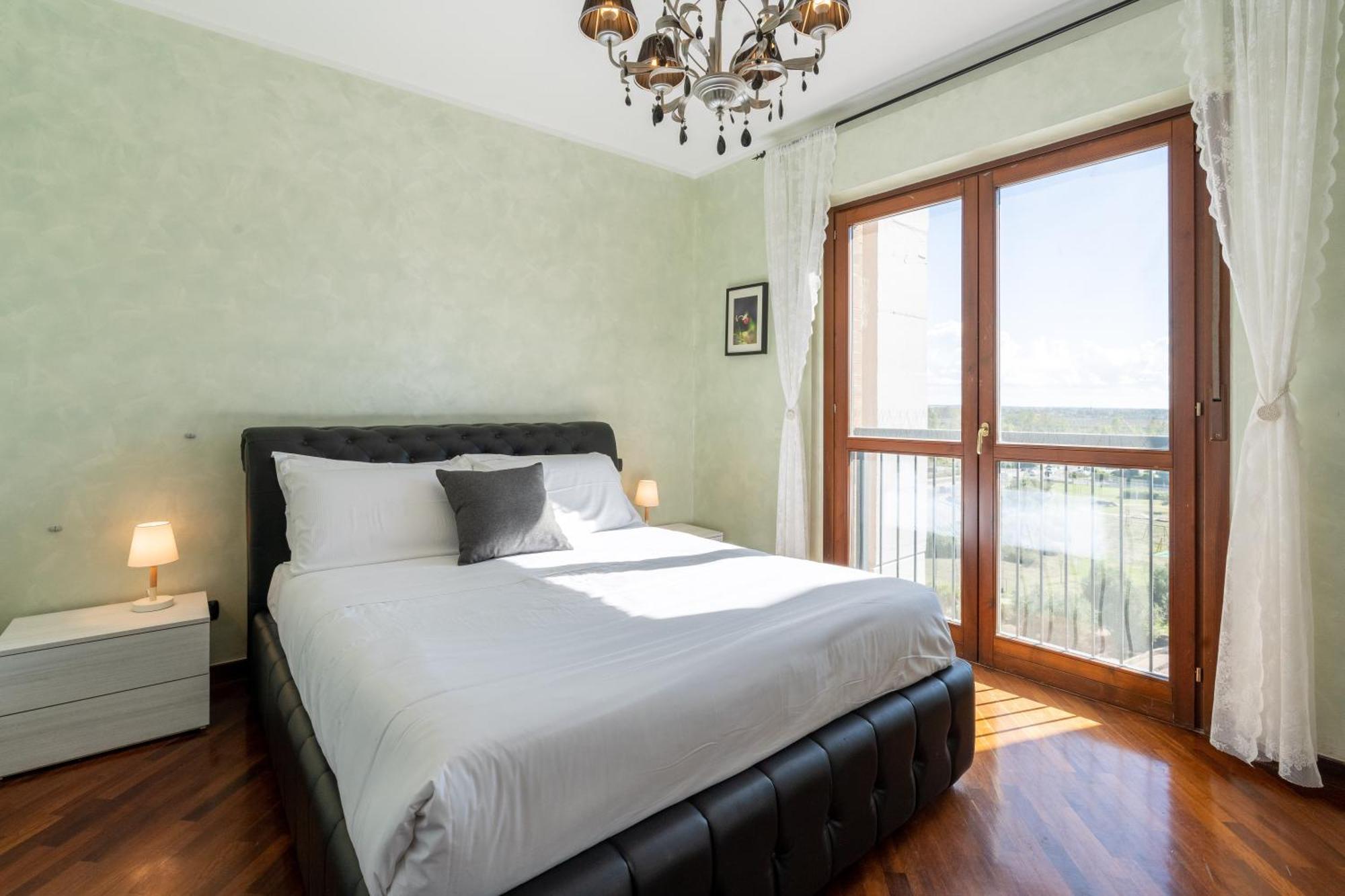 Perugino's Peaceful Sky Terrace Apartment